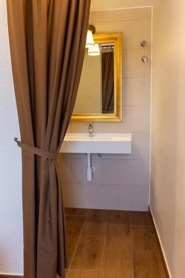 Maspalau Blanes Inn